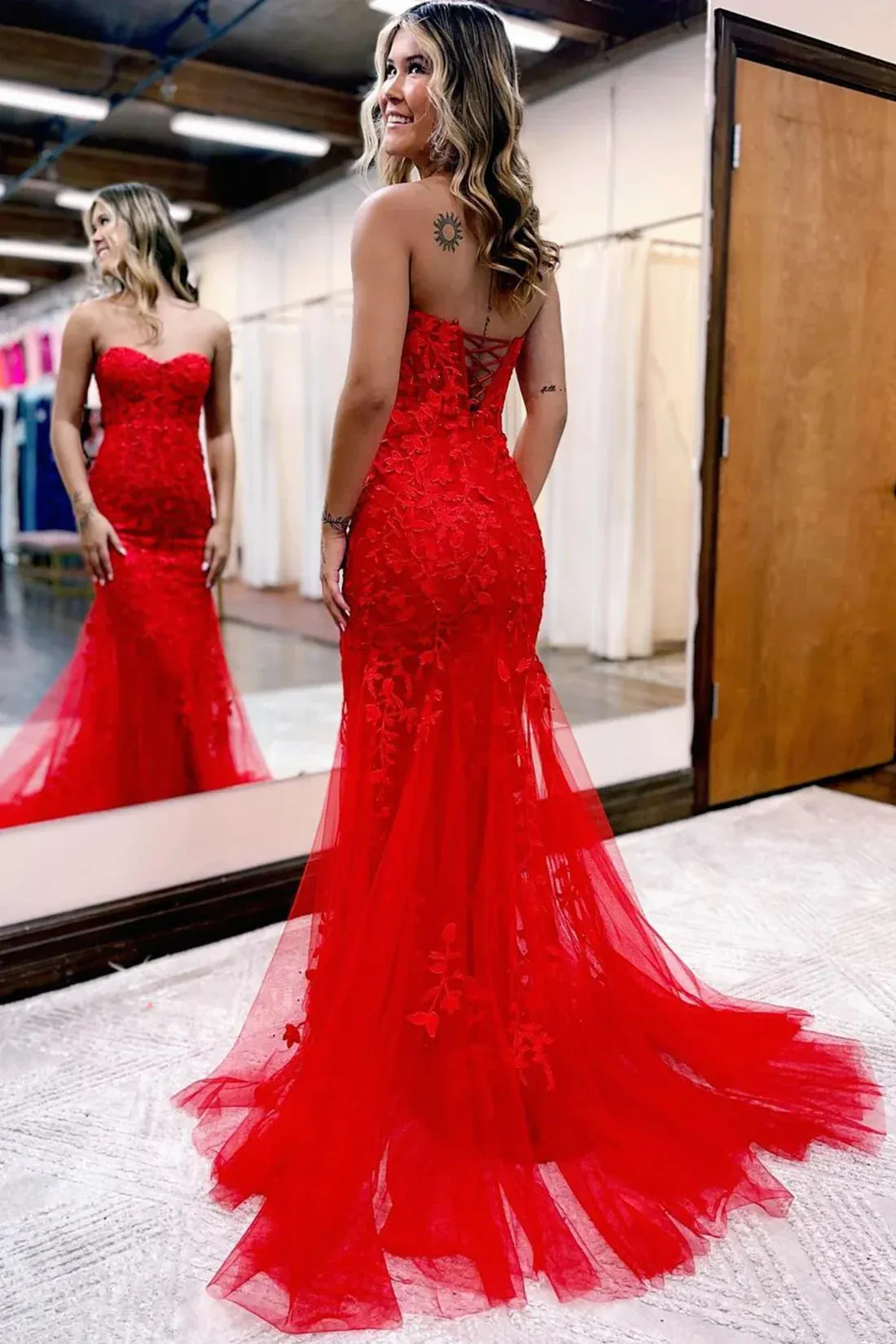 2024 Corset Pink Prom Dresses Mermaid Lace Long Beaded Formal Dresses Strapless