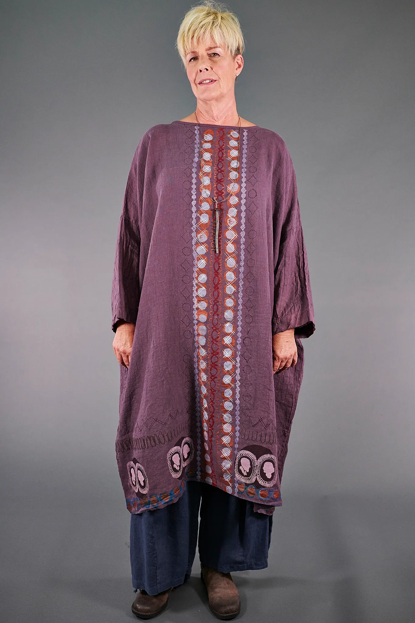 2210 Linen Mariposa-Clove-Bloomsbury