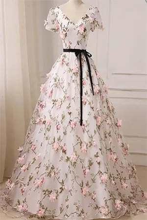 A-Line Floor Length V-Neck Prom Dresses Tulle Appliqued Long Prom Dresses With Short Sleeves LPD004