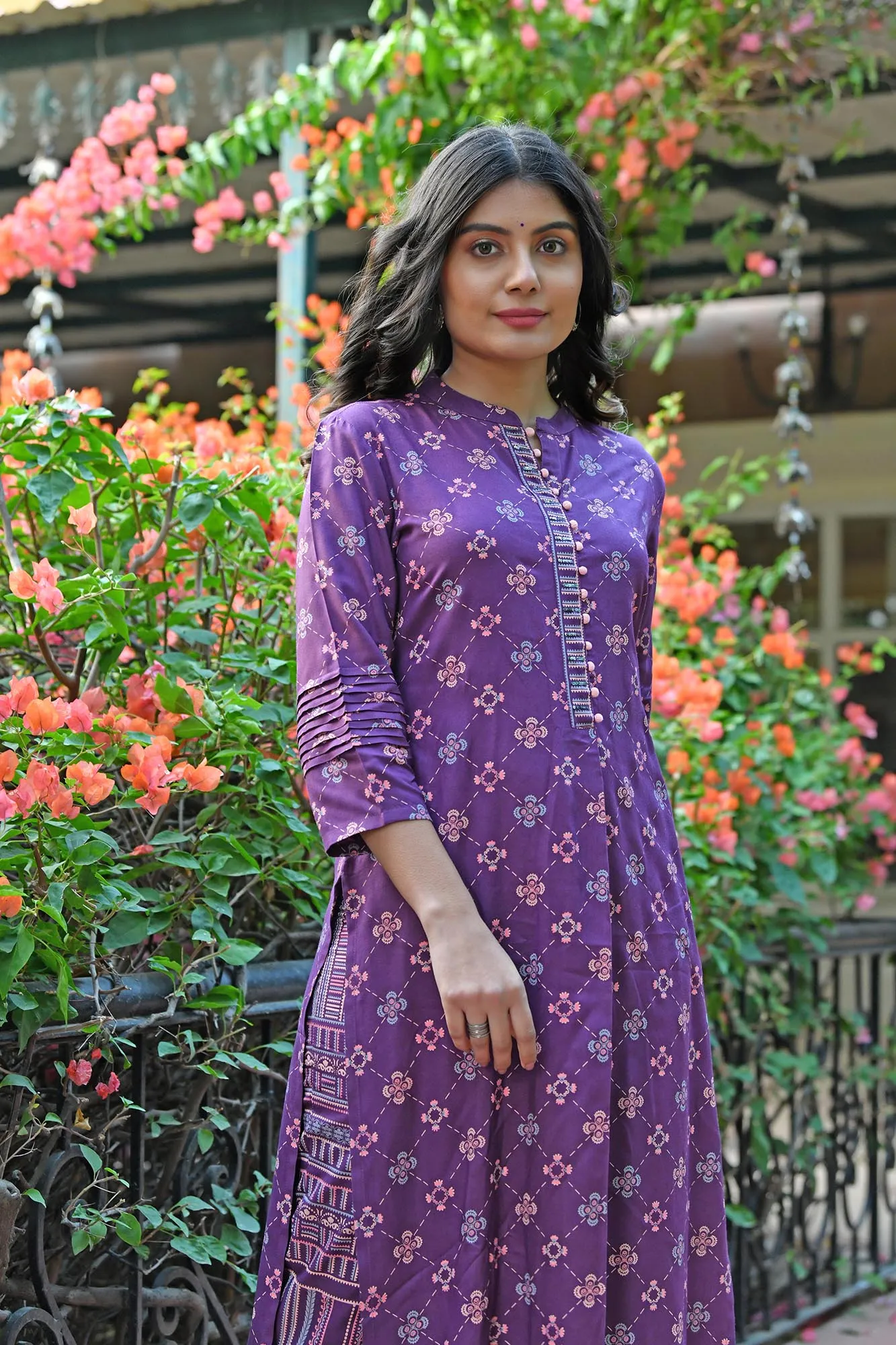 AAHELI PURPLE PRINTED HANDWORK KURTA WITH PANT SET