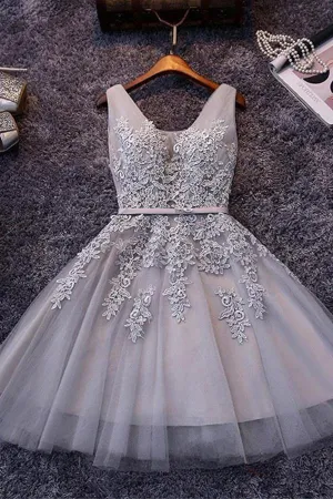 Anneprom Sleeveless Lace-Up Tulle Short Homecoming Dress Lace Appliques APH0018