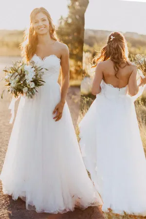 Anneprom Sweetheart Floor-Length Ivory Wedding Dress With Lace  APW0061