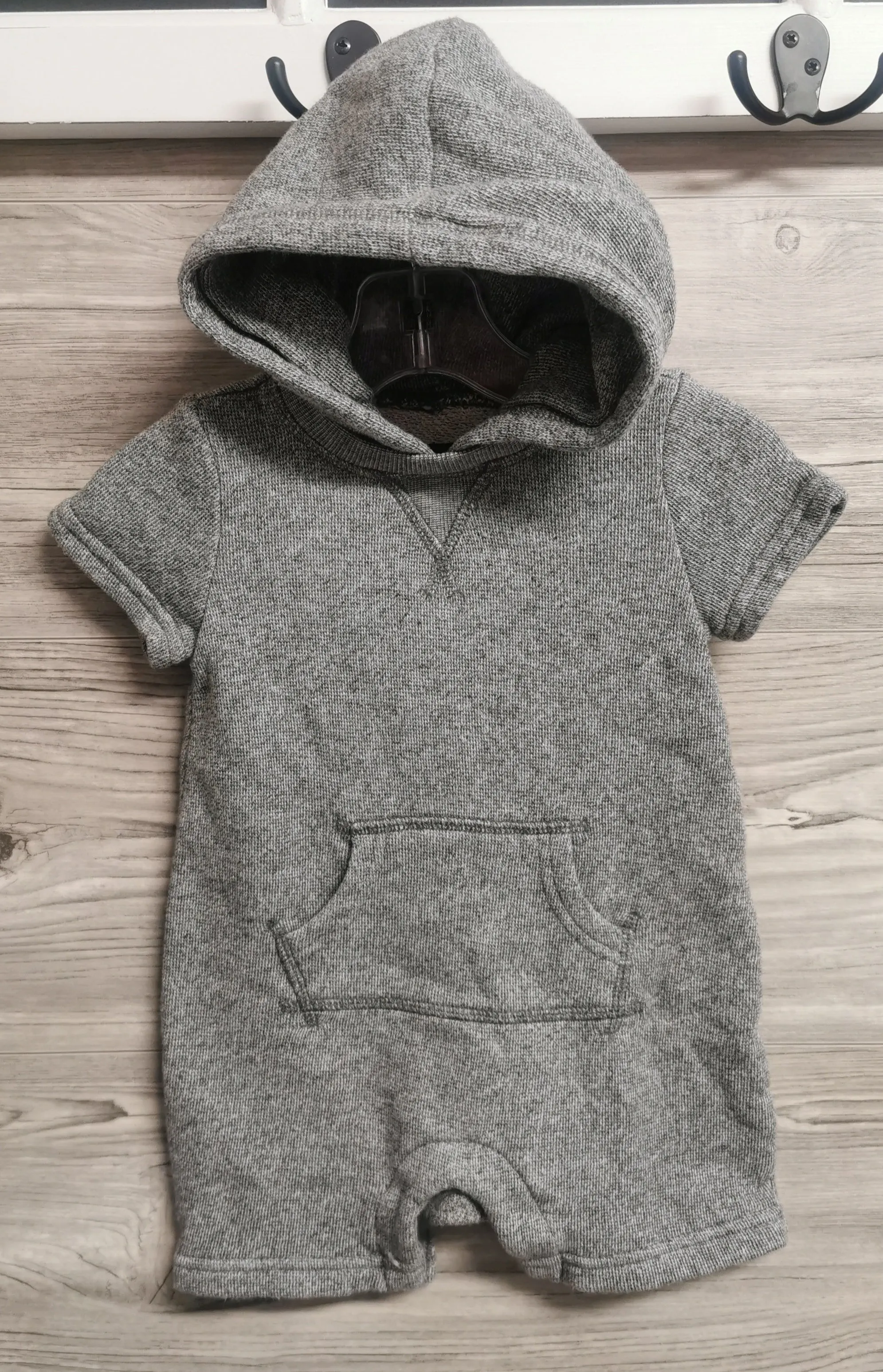 BABY BOY SIZE 6/12 MONTHS - Baby GAP, Hooded, Summer Romper EUC B50