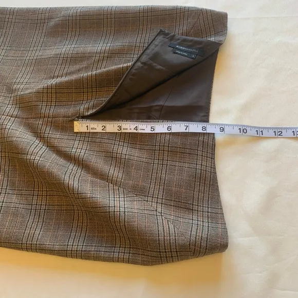 BCBG 100% wool plaid skirt size 2
