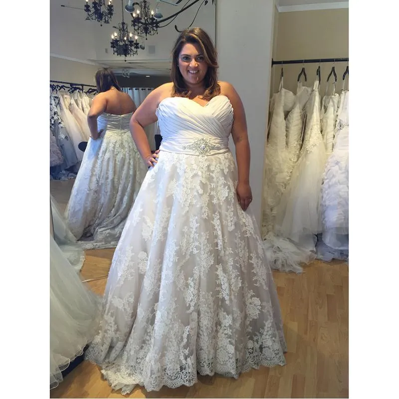 Beautiful Plus Size Bridal Dress Sweetheart Neckline Applique Lace Skirt Custom Made