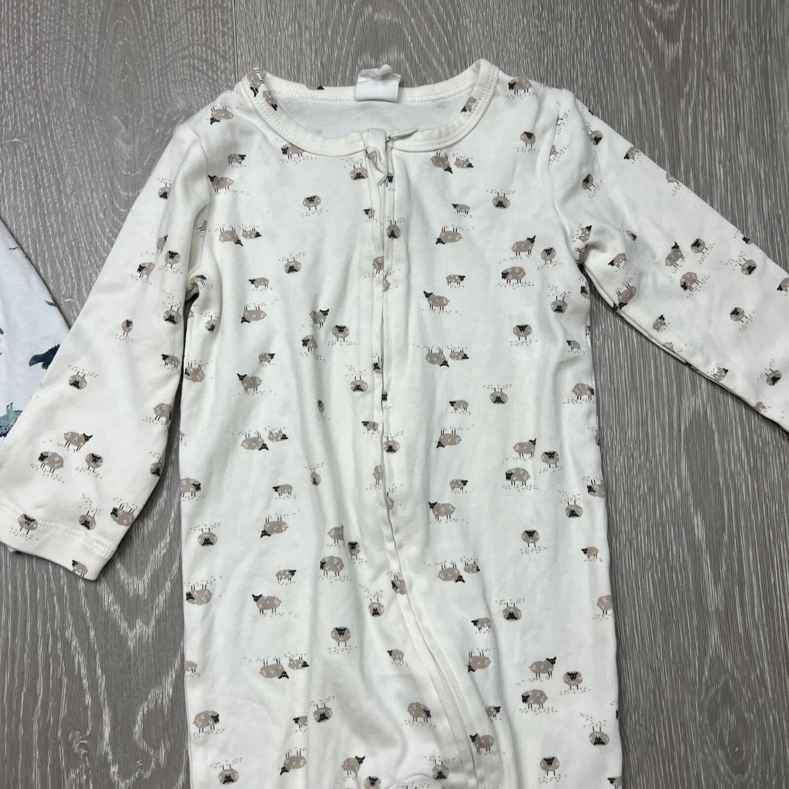 Bebe White Label Kids Full Zip One Piece Playsuits Size 12 - 18 Months