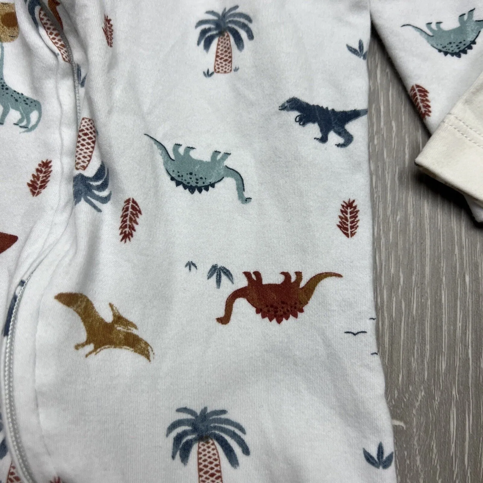 Bebe White Label Kids Full Zip One Piece Playsuits Size 12 - 18 Months