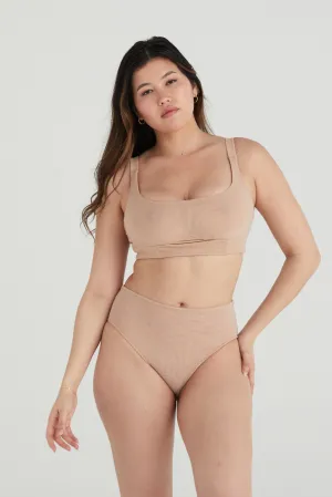 BUSTY BASICS CROP - LATTE