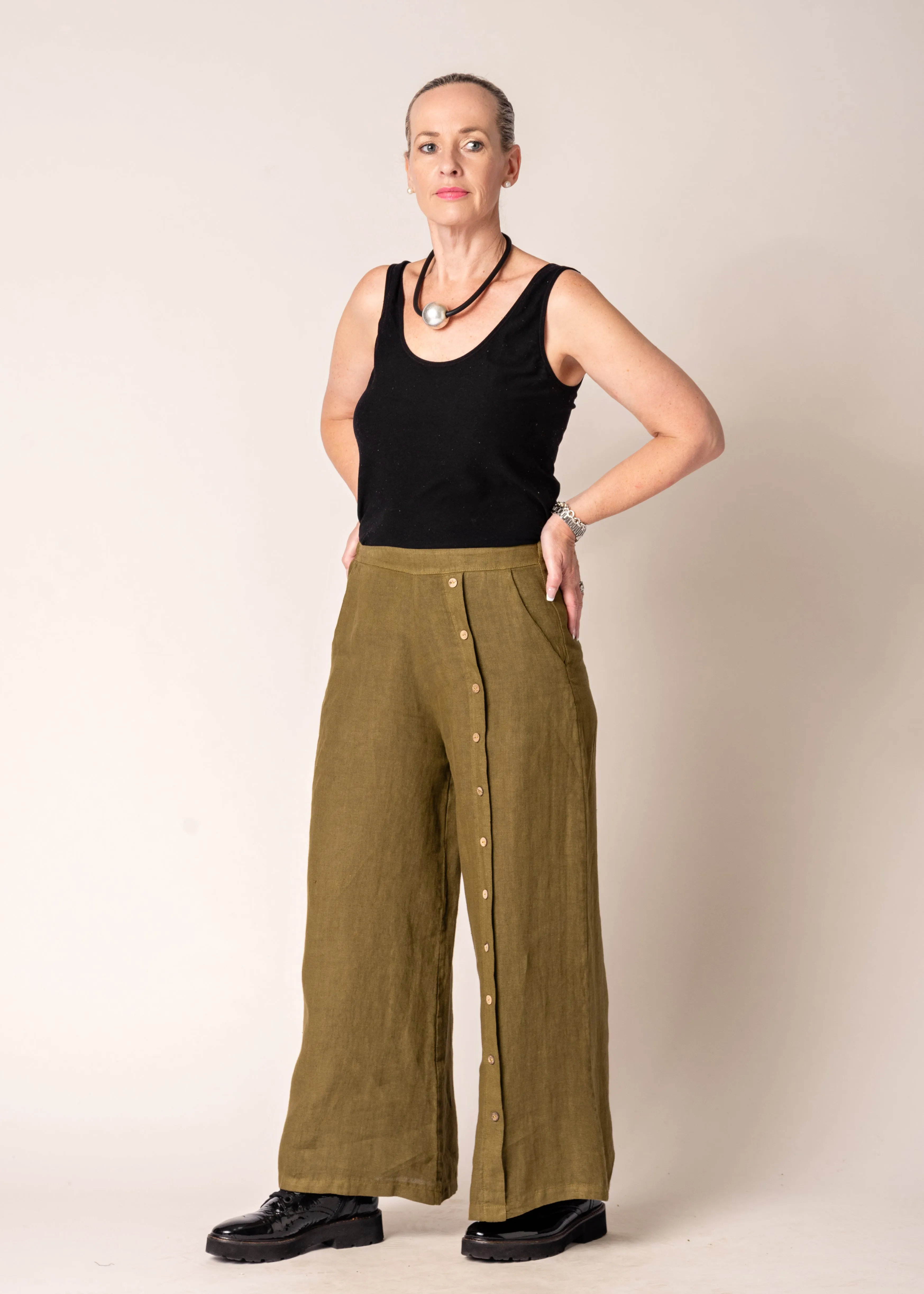 Clair Linen Pants in Green Olive
