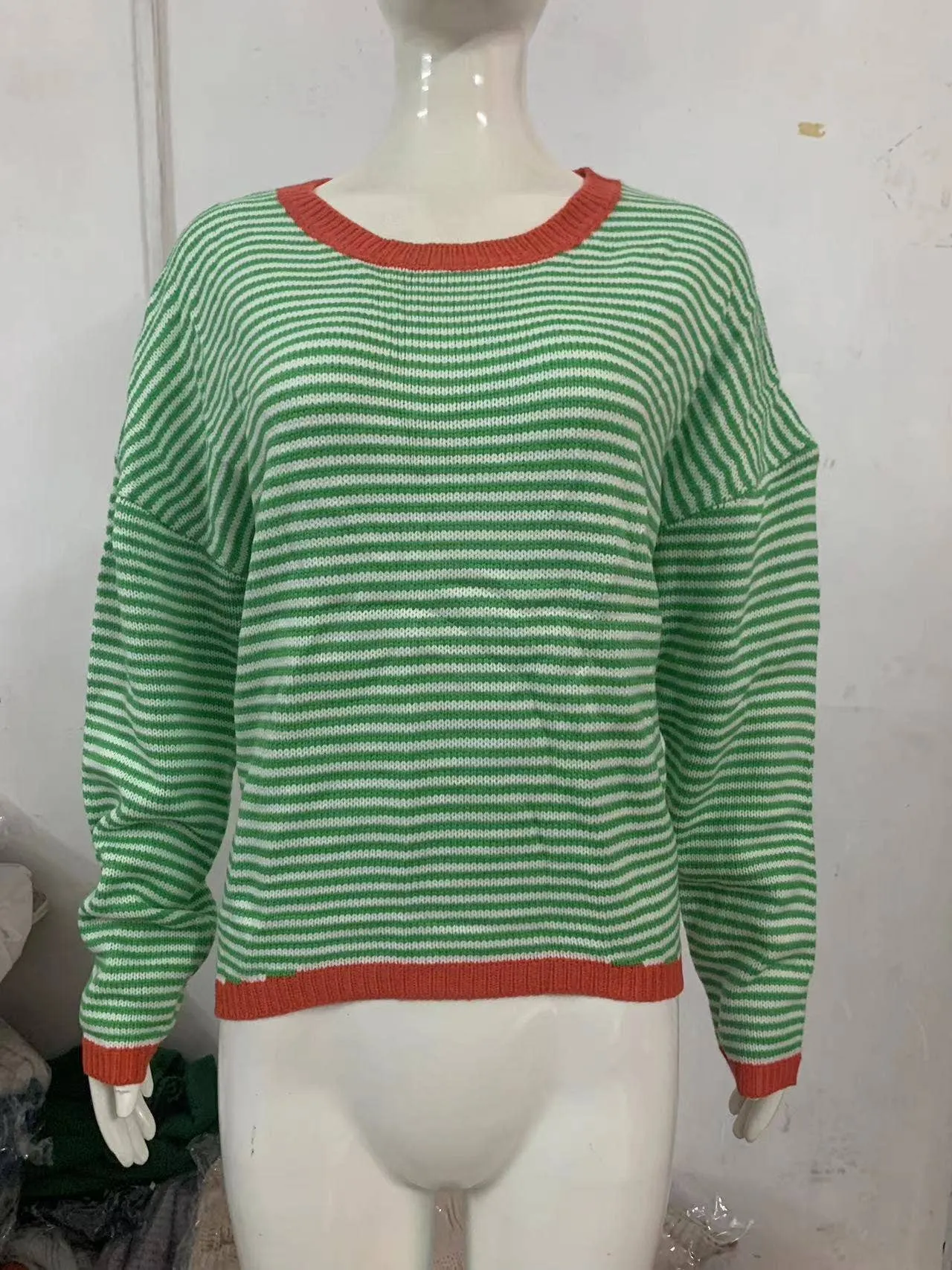 CWOSWL0811_ Long Sleeve Loose Neck Pullover Sweater: White / (M) 1