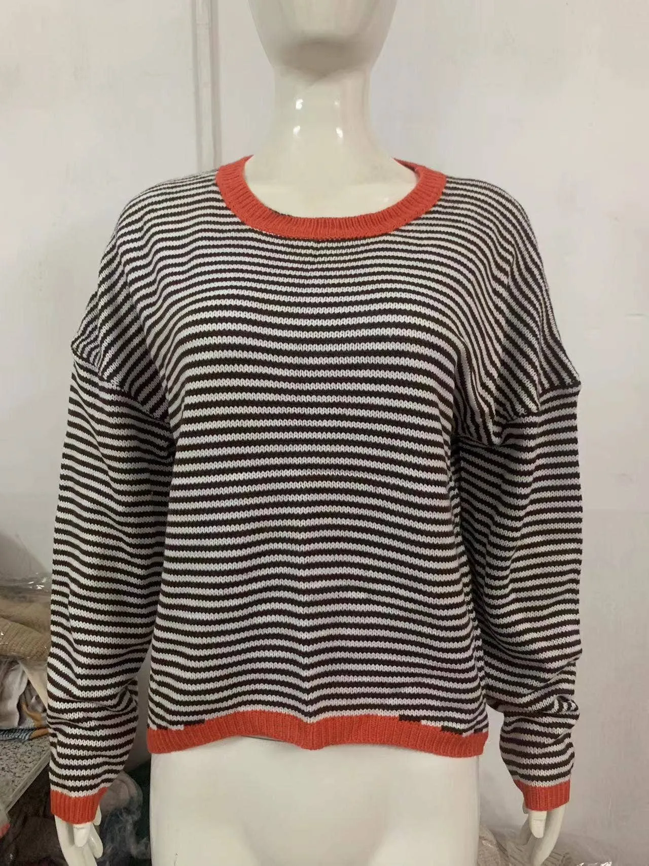 CWOSWL0811_ Long Sleeve Loose Neck Pullover Sweater: White / (M) 1