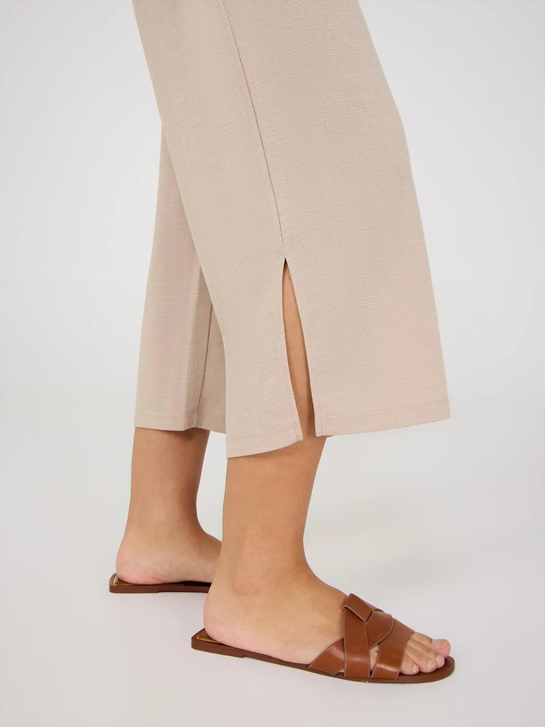 Drawstring Textured Wide-Leg Gaucho Pants