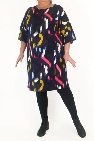 Elk colourful half sleeve dress size 18