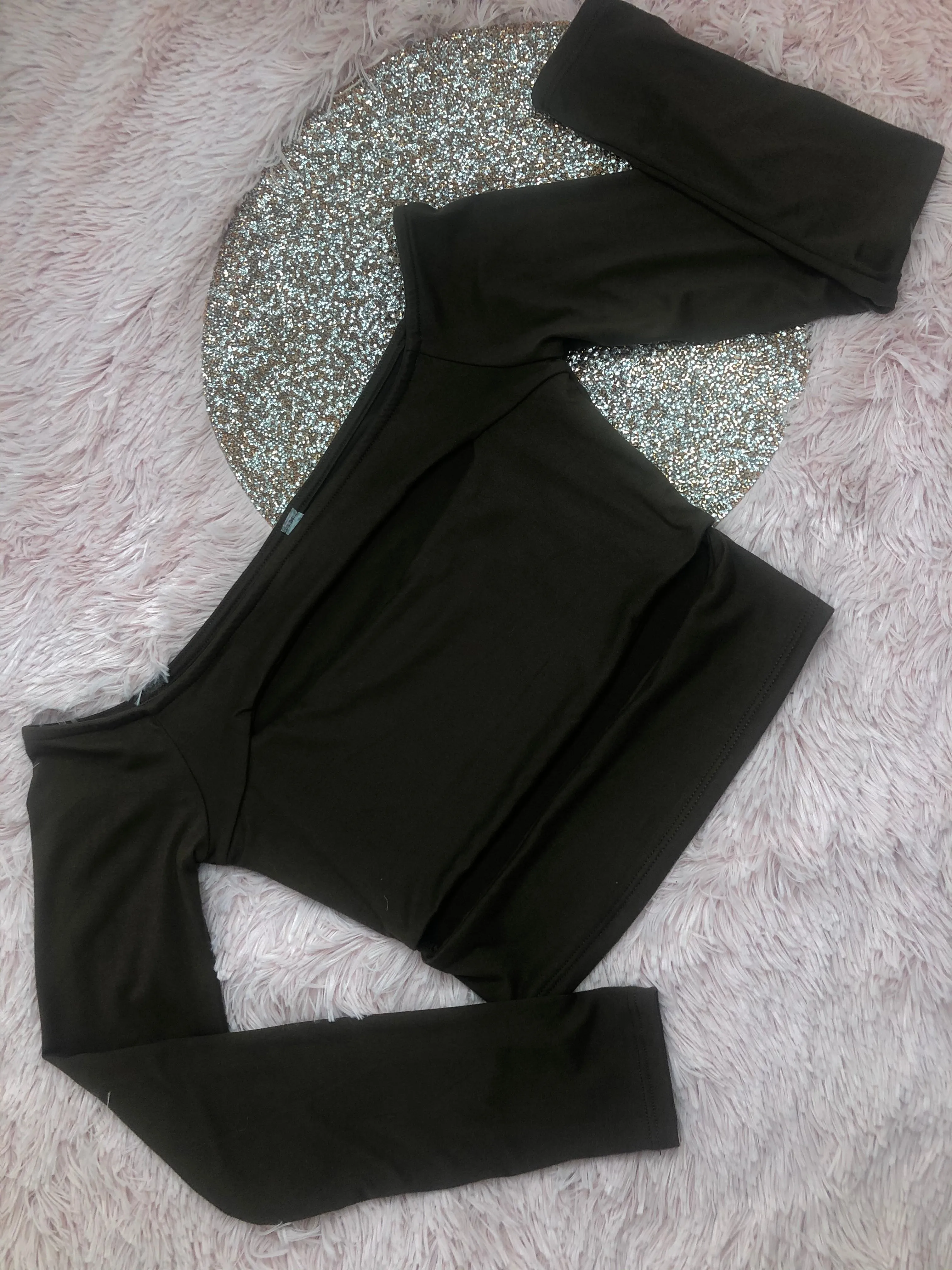 Eva Off shoulder Crop Top