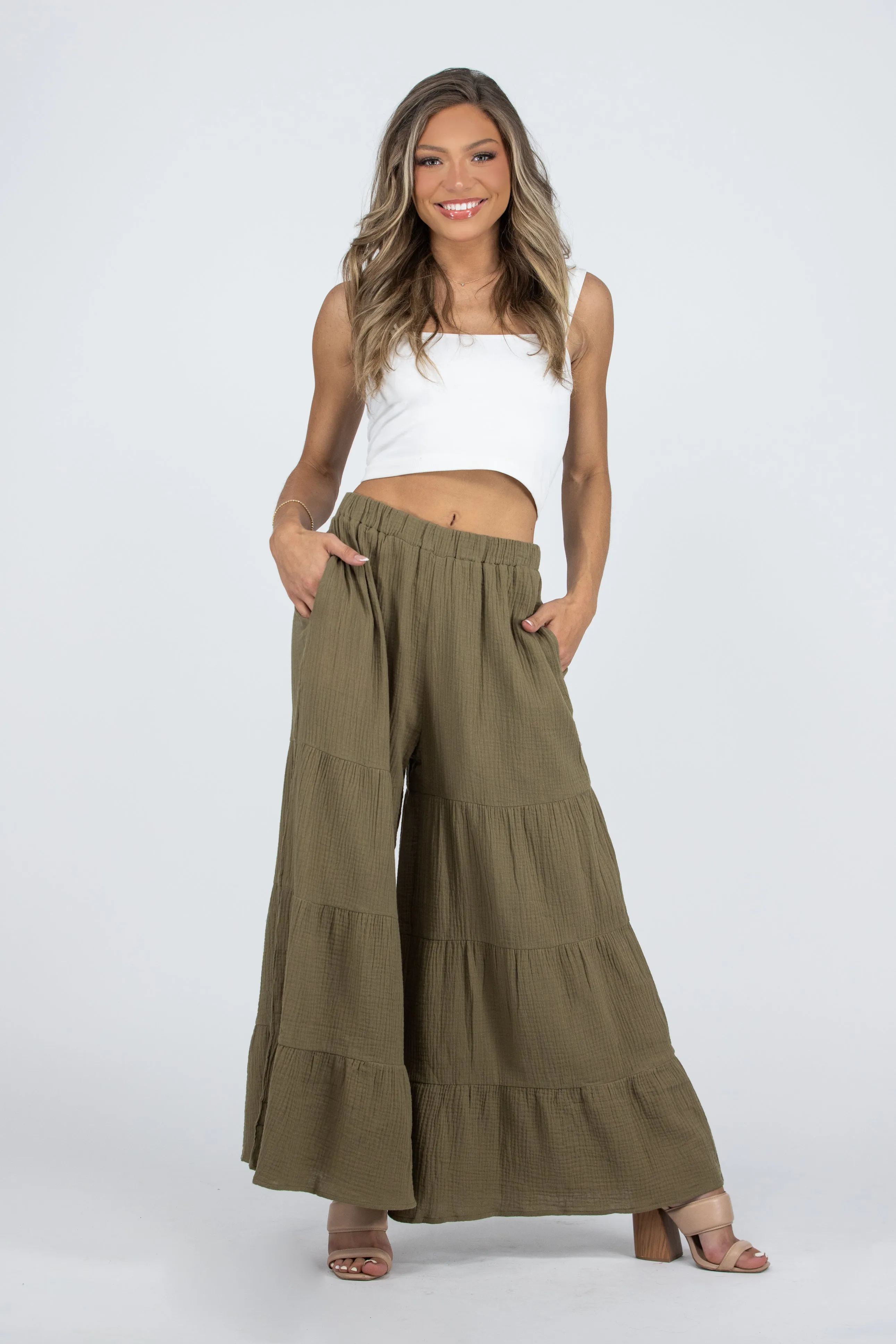 Free Fallin Women's Ruffle Gaucho Pants