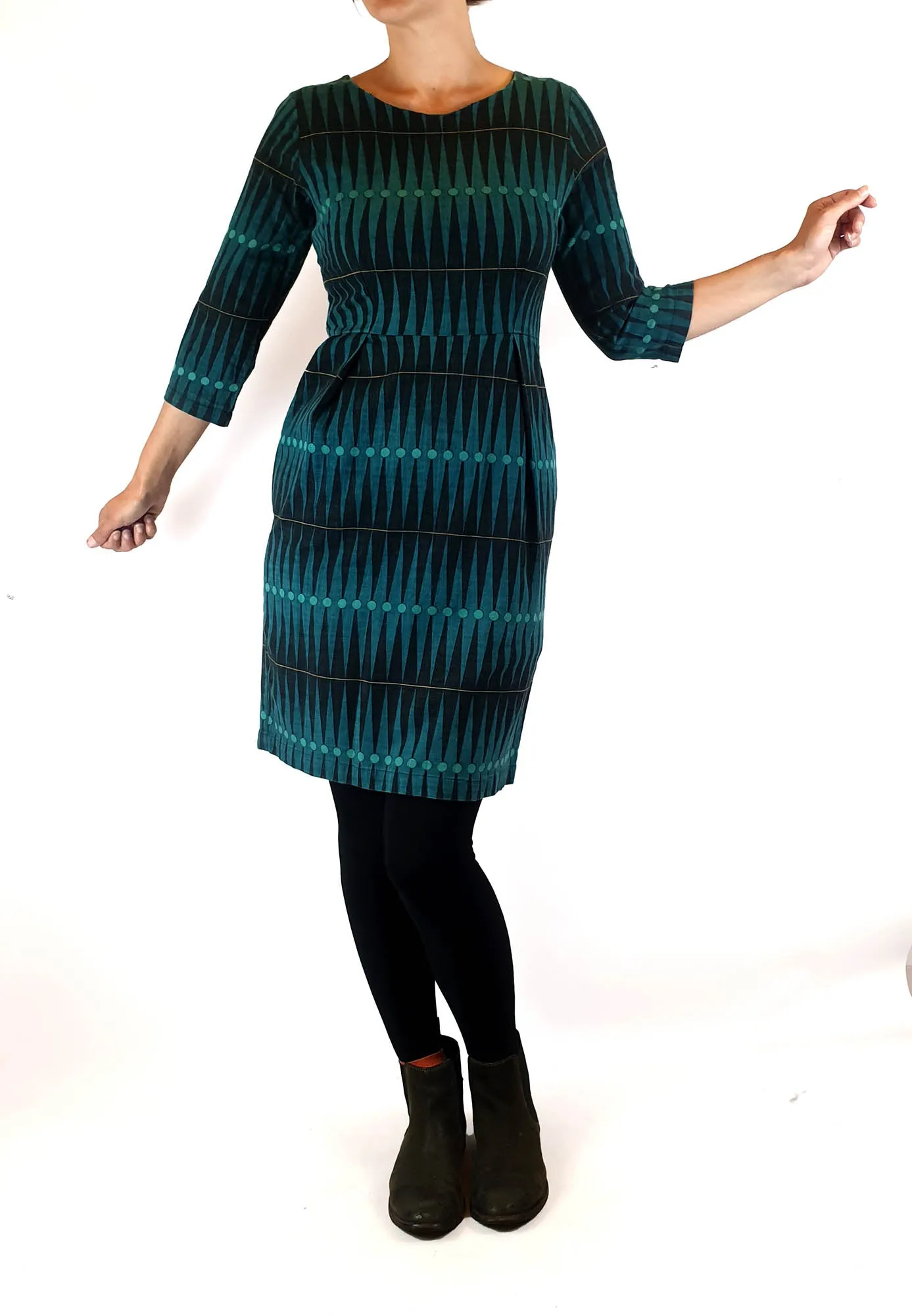 Frock Me Out green and black cotton half sleeve dress size 8
