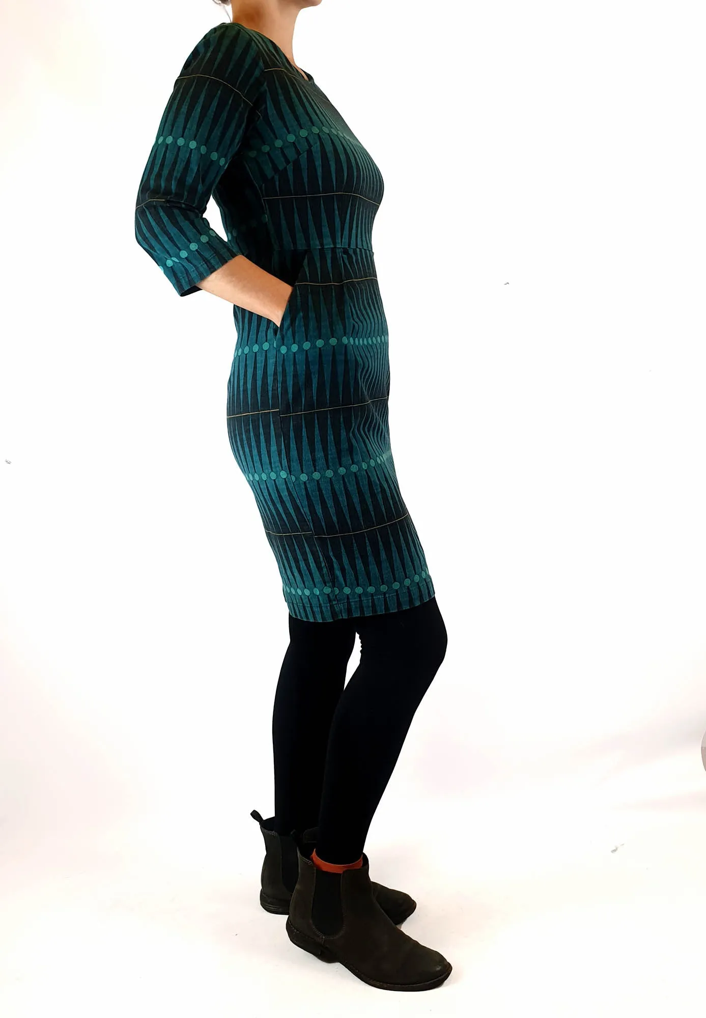 Frock Me Out green and black cotton half sleeve dress size 8