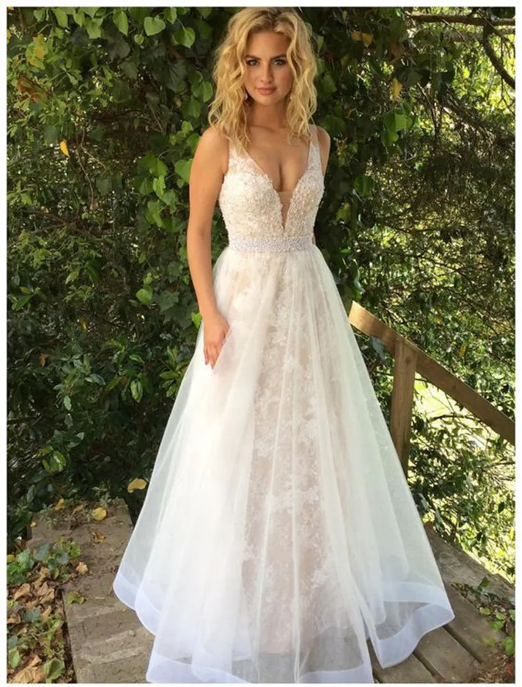 Gorgeous Beige Lace Prom Dresses Beaded V-Neck 2018 Long Pageant Dress
