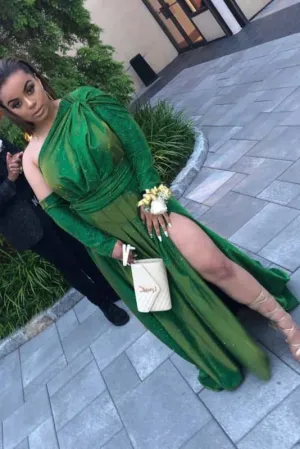 Green Asymmetrical Side Slit Long Sleeves Prom Dresses