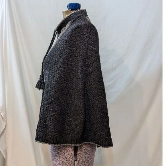 ⭐️Host 🥳 Pick❤️ Kate Spade Wool Poncho Cape Sweater, size S