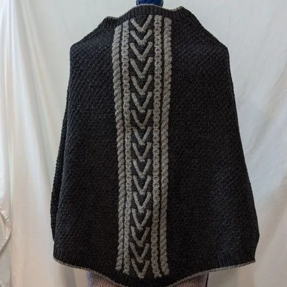 ⭐️Host 🥳 Pick❤️ Kate Spade Wool Poncho Cape Sweater, size S