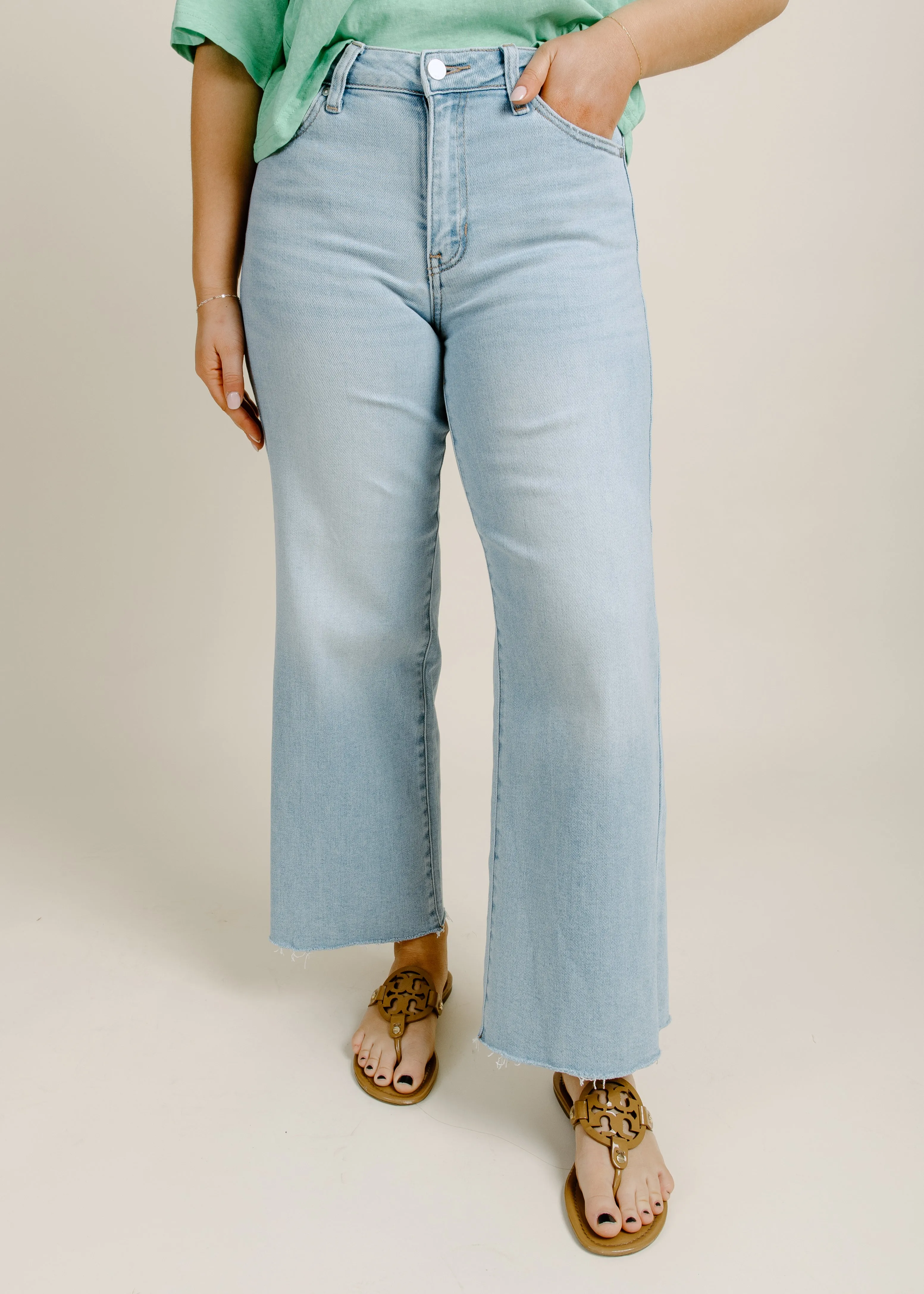 Hubbard Flared Jean - Light Wash