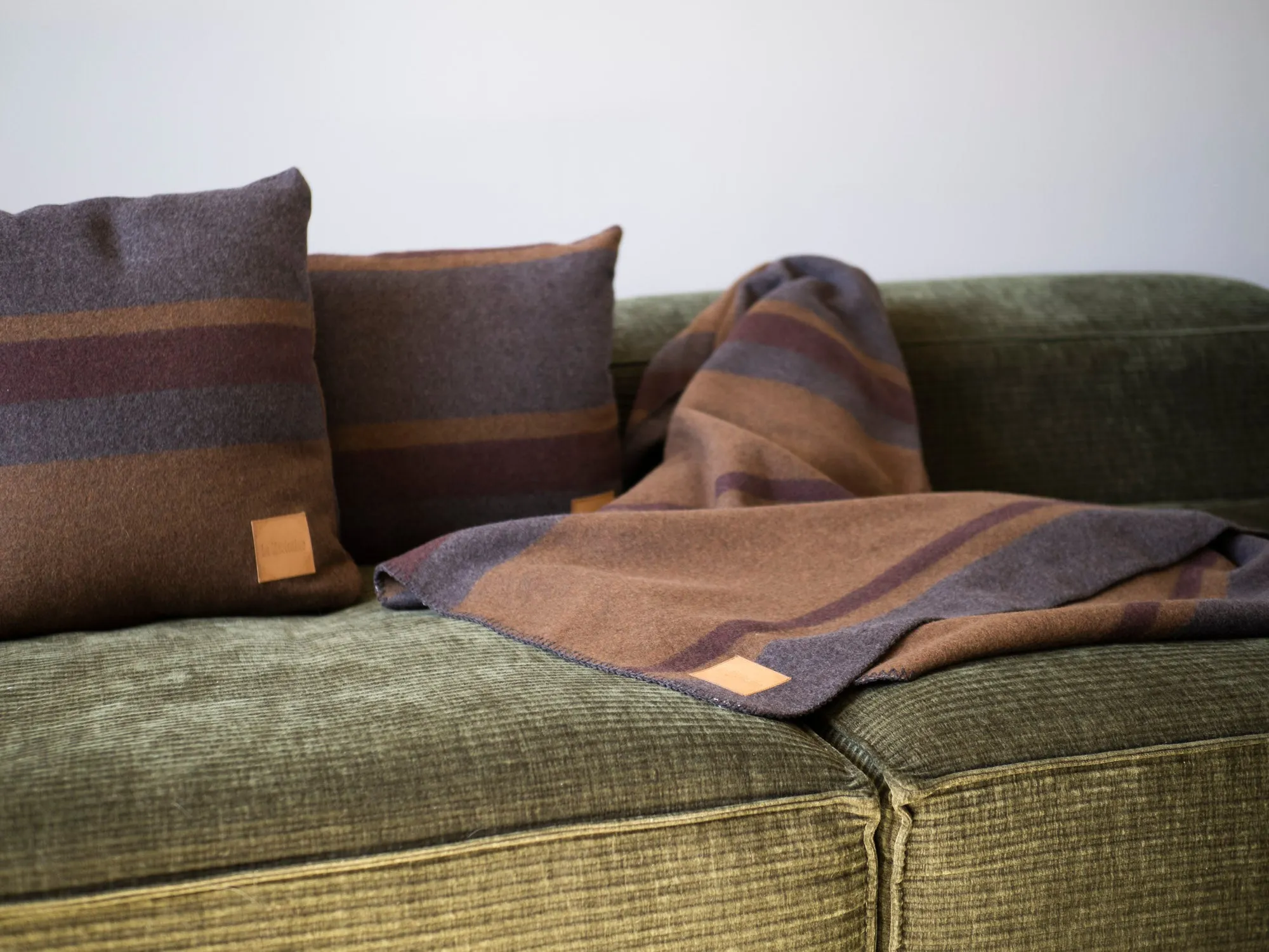 La Mericaine - Sepia Blanket