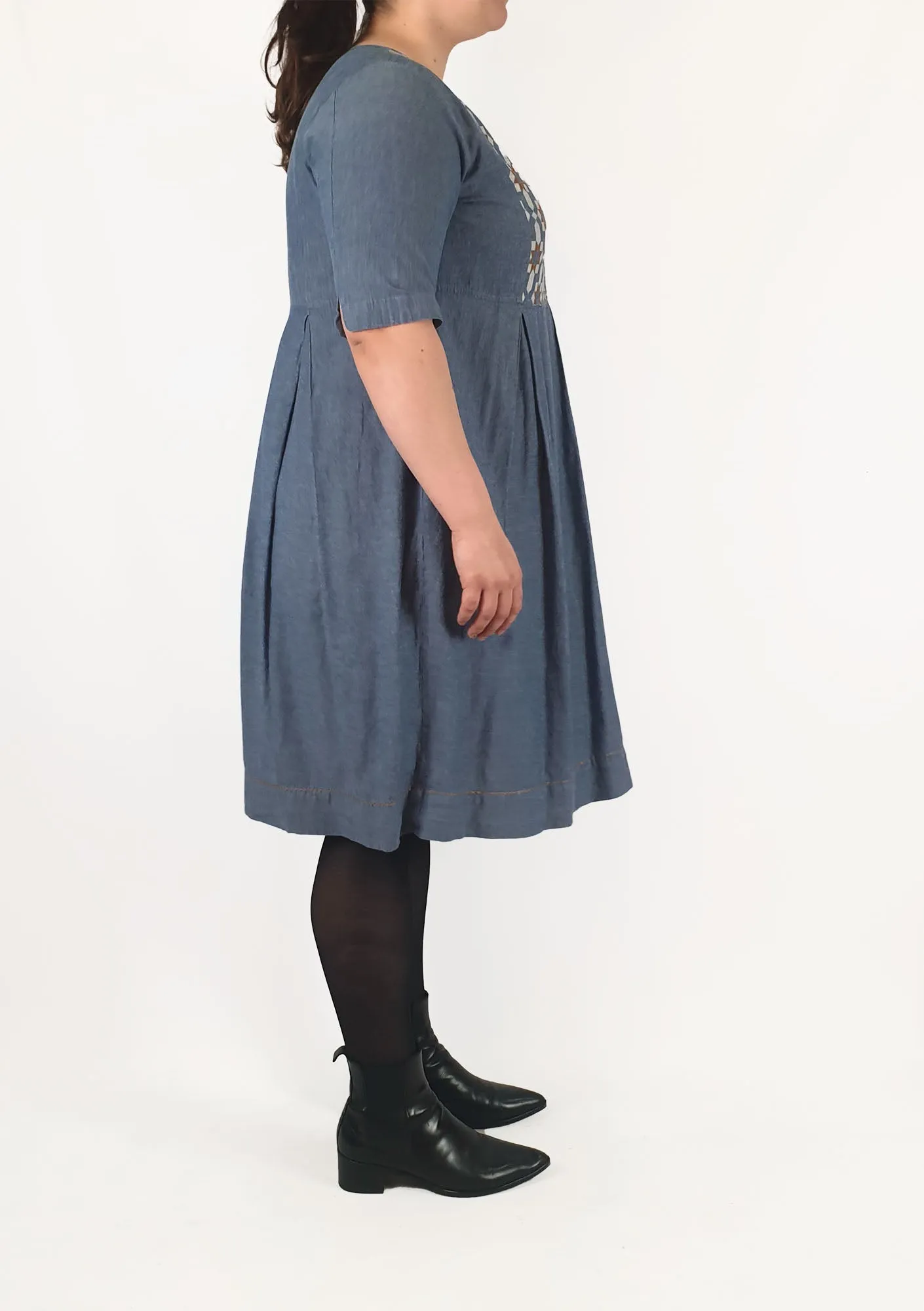 Lazybones denim look dress with embroidery detail size XL