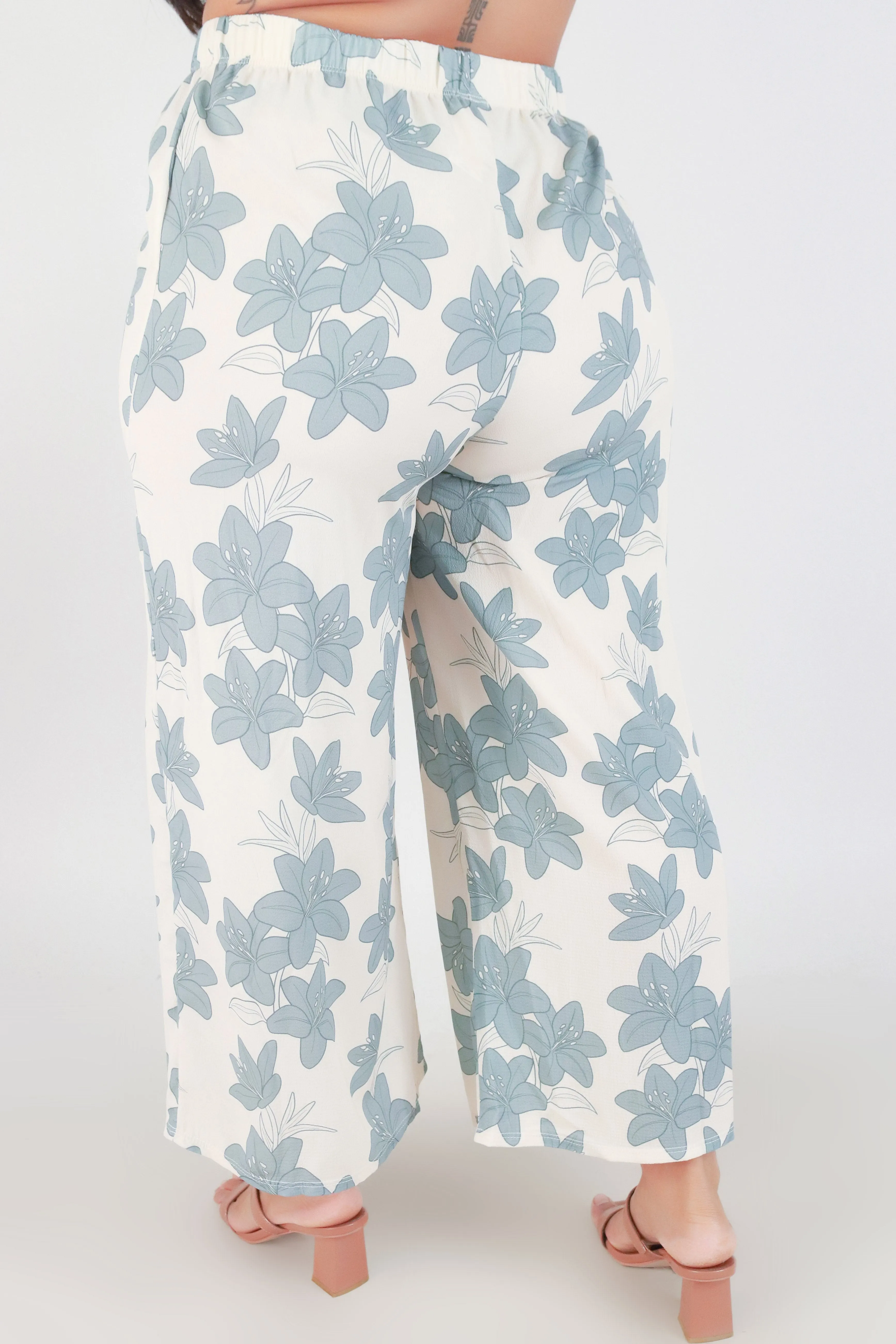 LILY CAPRI PANTS