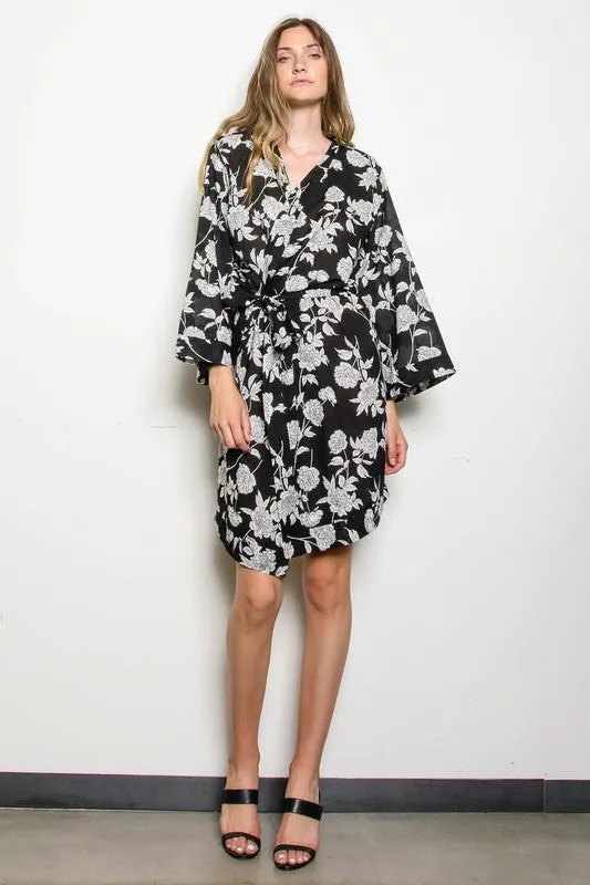LILY FLORAL MAXI KIMONO