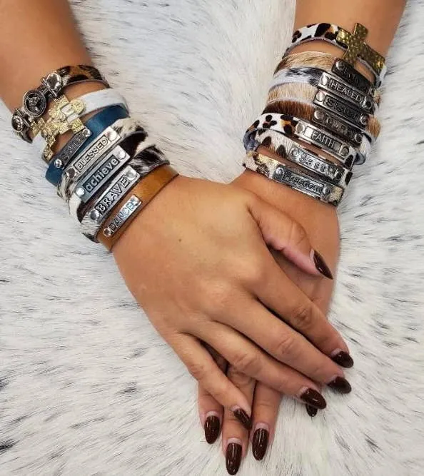 Mae Positive Inspiration Embellished Mini Cuff: Confidence / Brown Floral