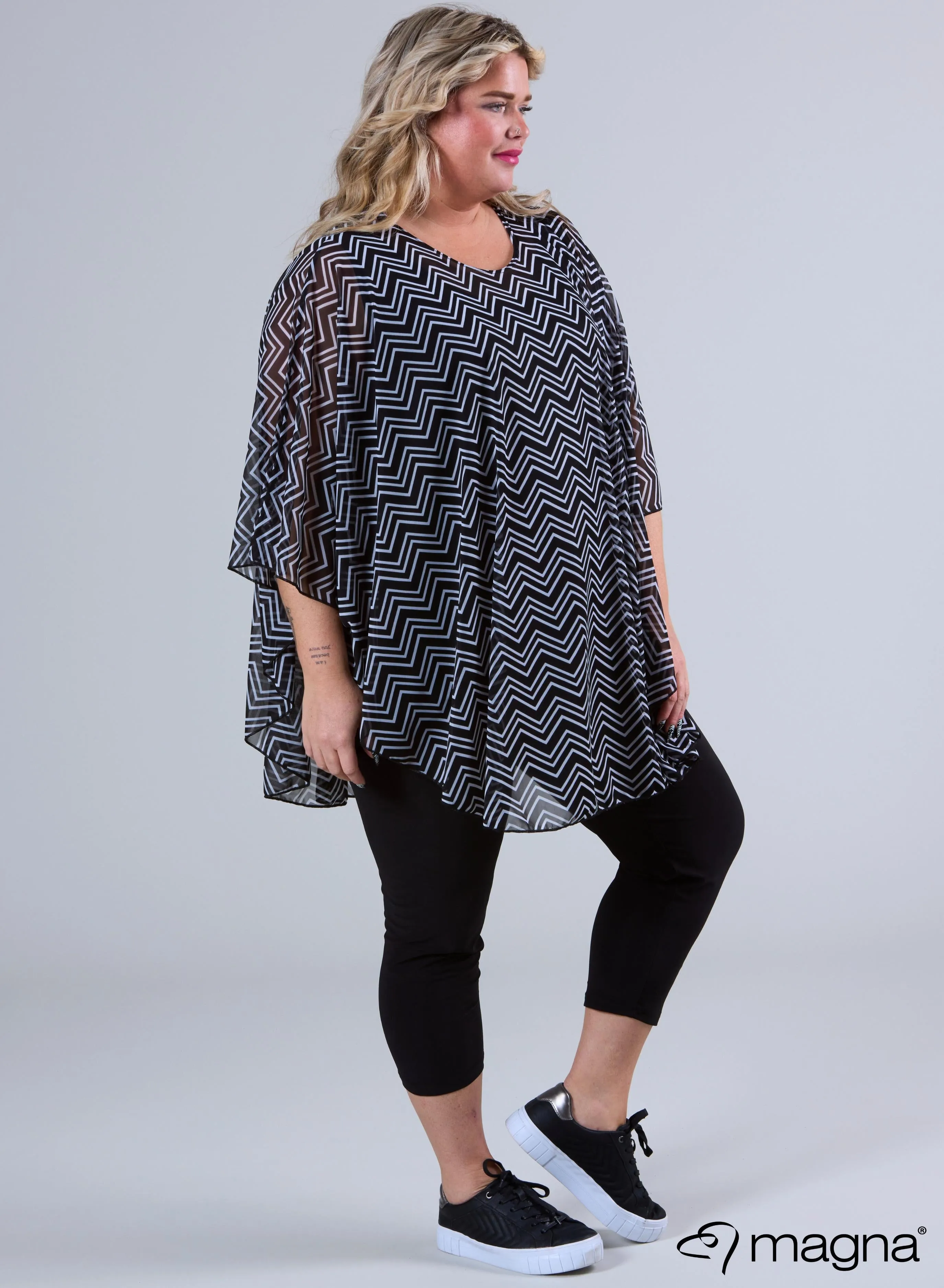 Magna Printed Chiffon Poncho Small Chevron