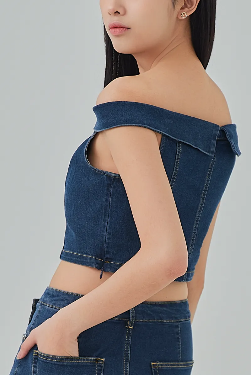 Naomi Off-Shoulder Crop Top
