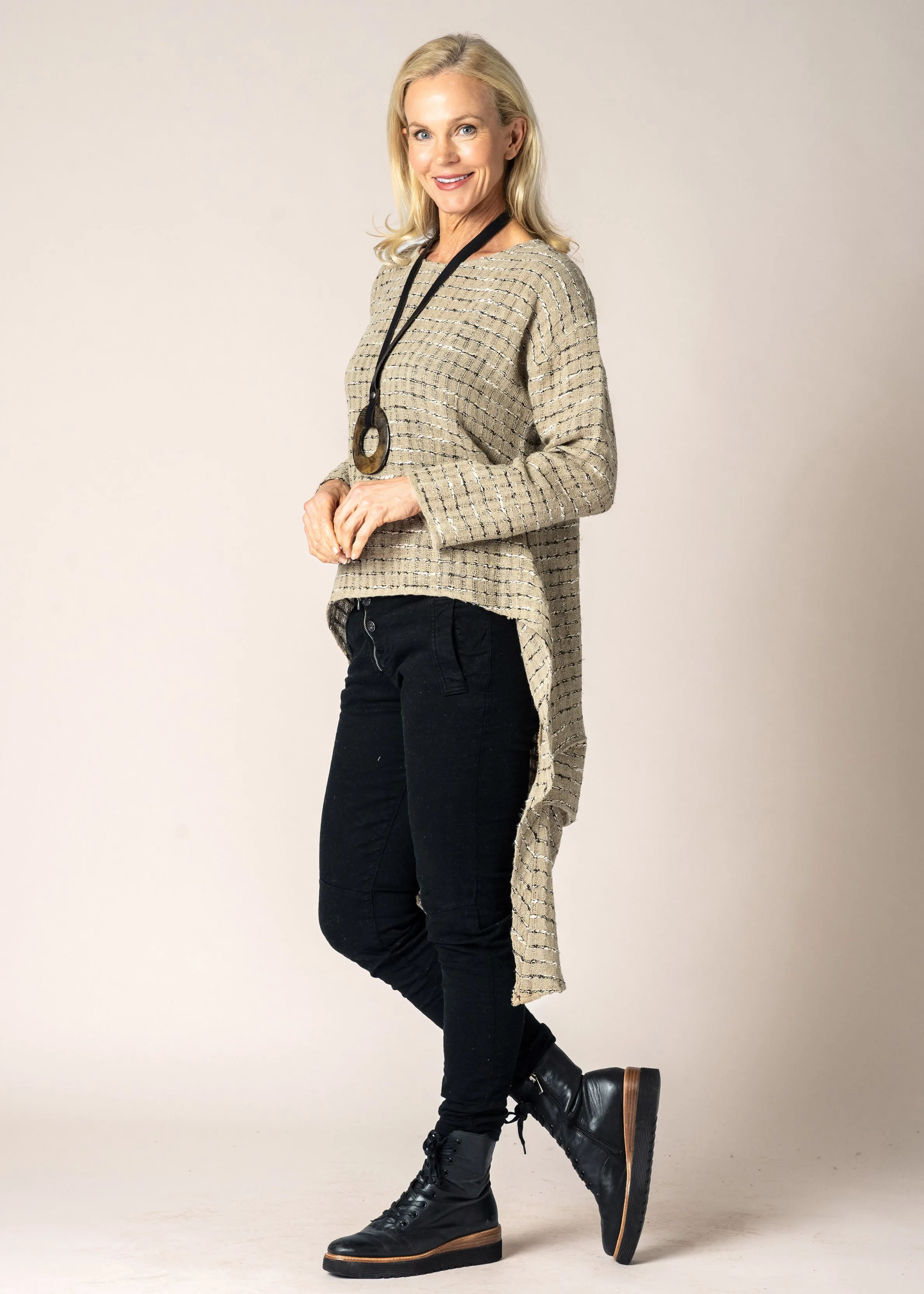 Norah Linen Top in Latte