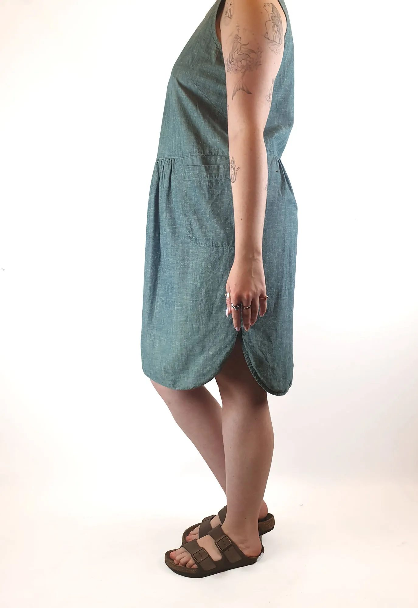 Obus denim look 100%  cotton sleeveless dress with white flecks size 4 (best fits size 12)