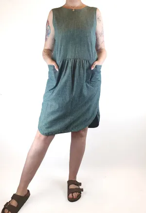 Obus denim look 100%  cotton sleeveless dress with white flecks size 4 (best fits size 12)