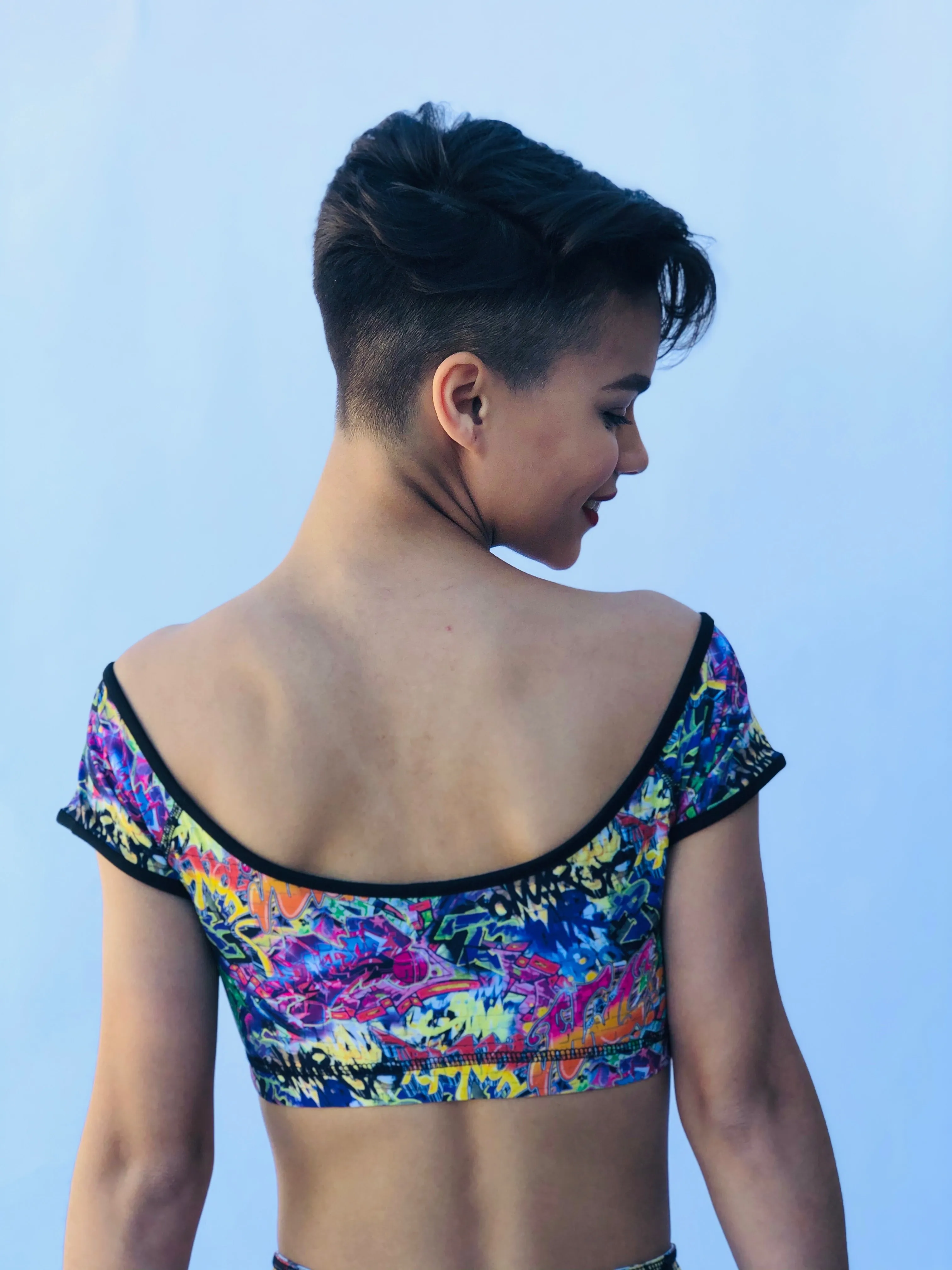 OFF THE SHOULDER CROP TOP GRAFFITI/BUNS OF STEEL
