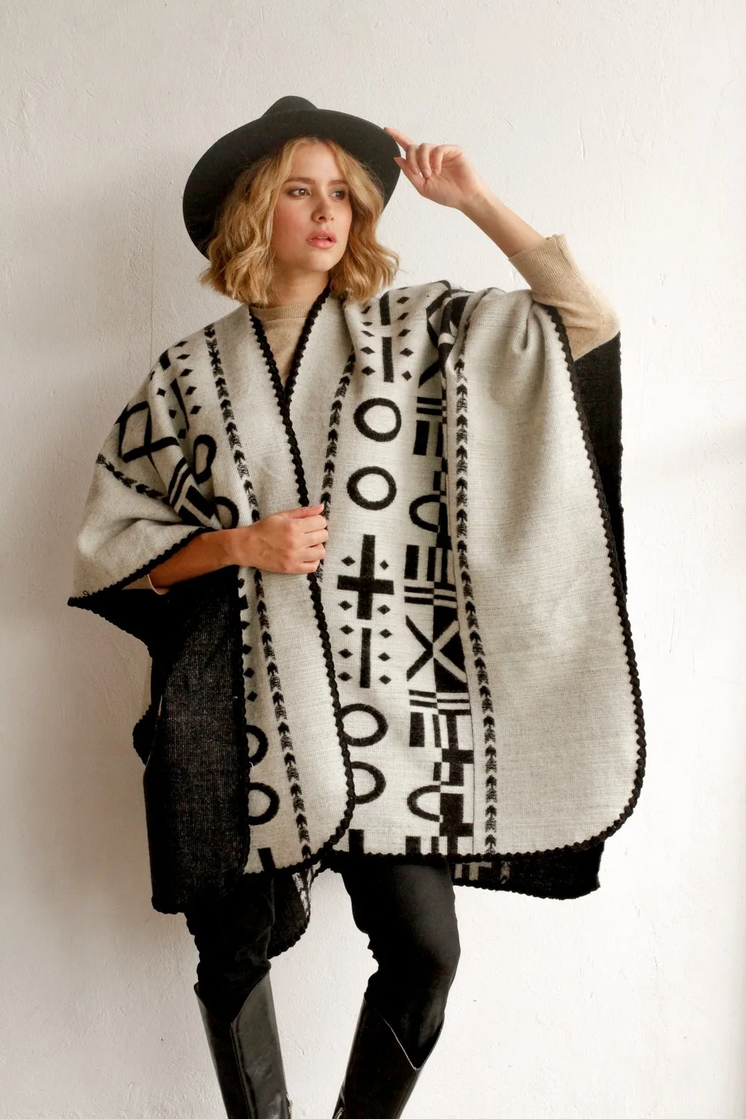 OX Black and White Poncho