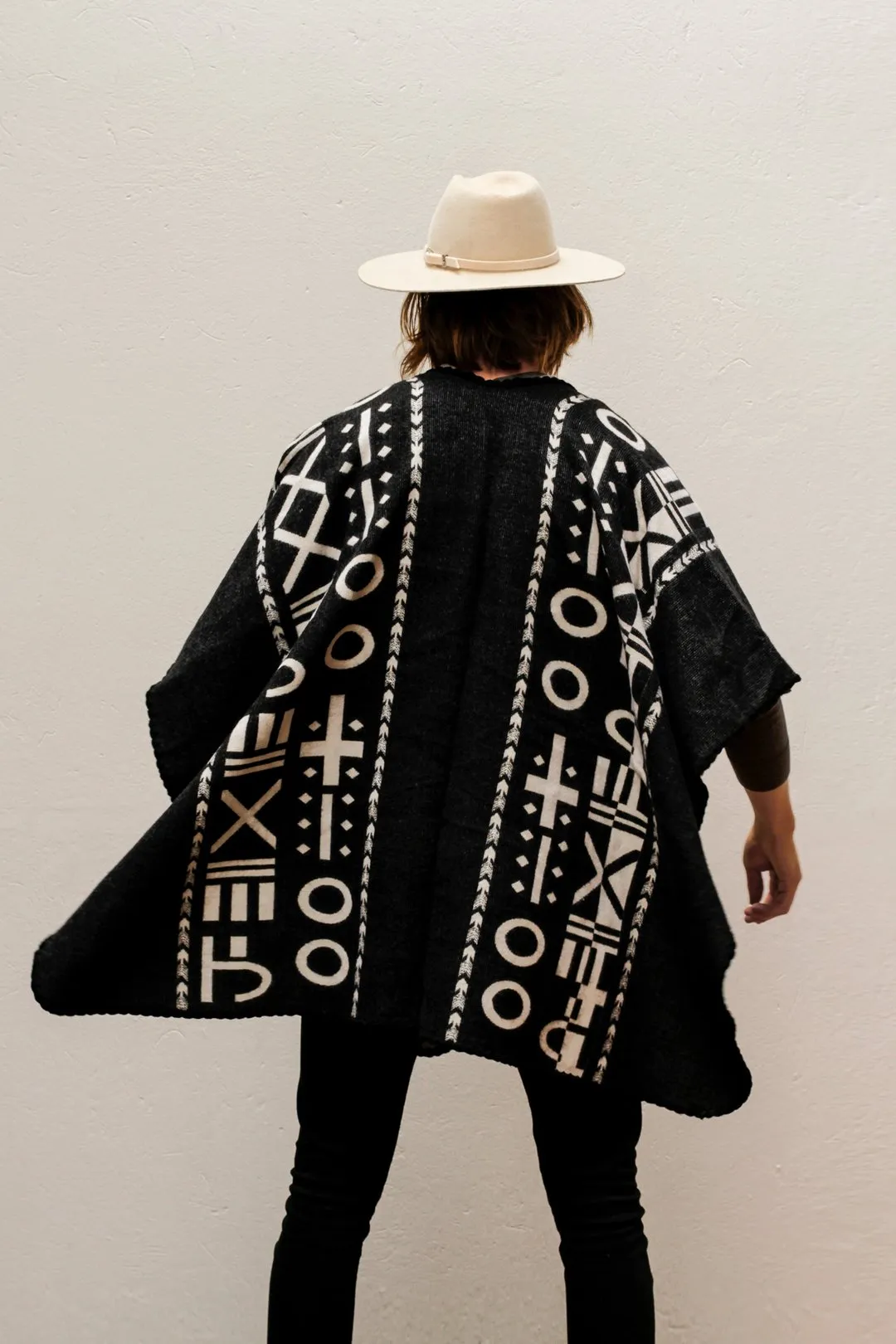 OX Black and White Poncho