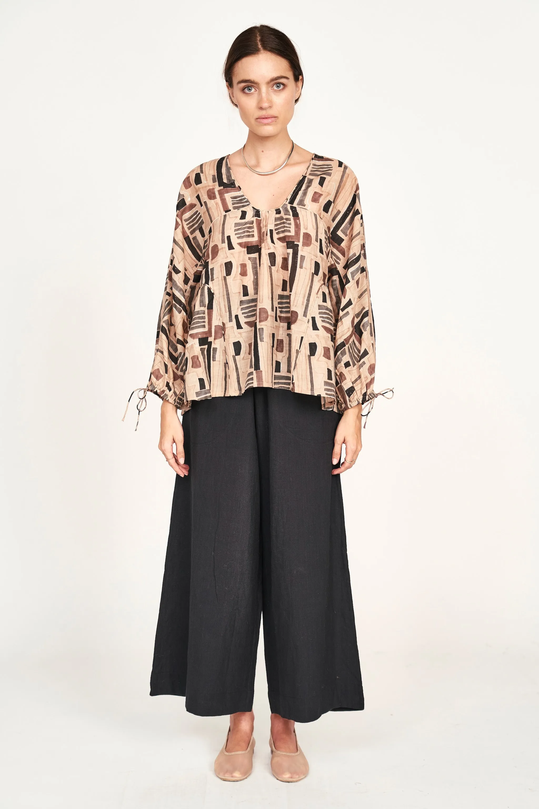 Petaluma Blouse in Sand Labyrinth