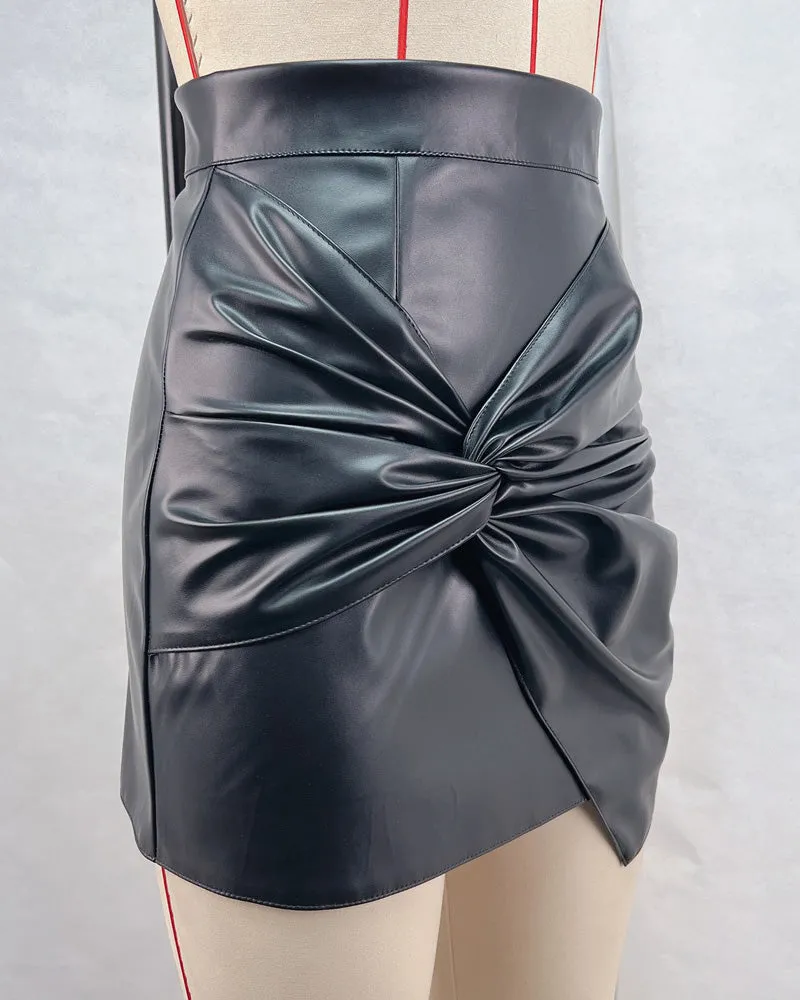 Pleated Hip-Hugging Leather Skirt