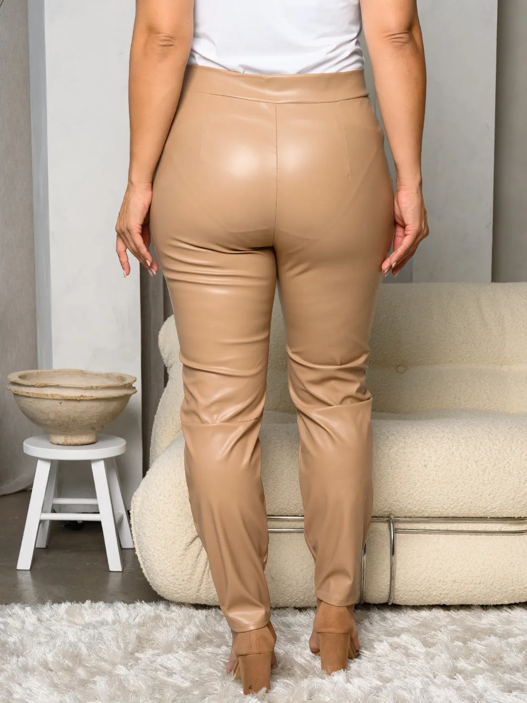 PLUS SIZE PU PLEATHER PANTS