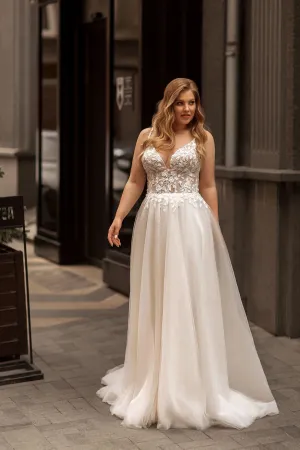 Plus Size Wedding Dresses for Women New Summer Spaghetti Straps Bridal Gowns with Lace