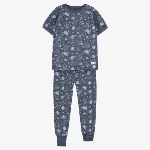 Pyjama deux pièces bleu à motifs, enfant || Two piece blue pajamas with all over print, child