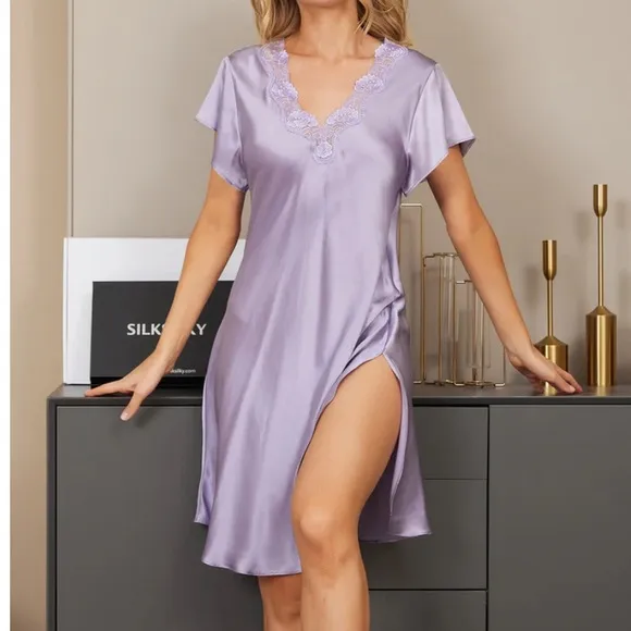 SilkSilky Pure Silk Lace Neck Split Hem Nightgown Purple Size Small
