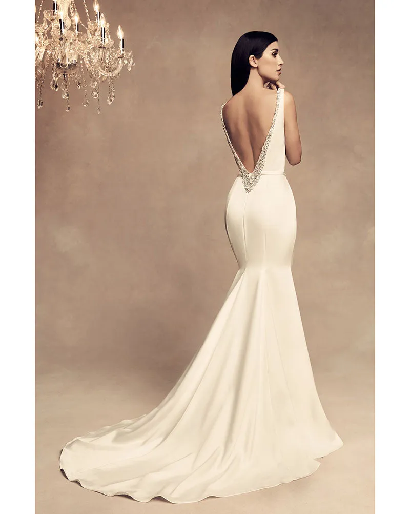 Simple 2018 Satin Mermaid Wedding Dresses with Belt Beaded Backless Wedding Gowns with Beadings
