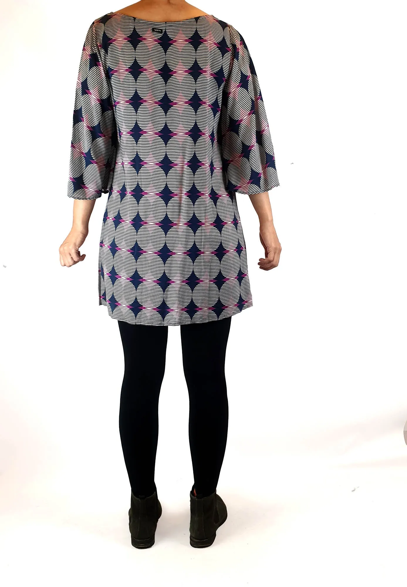Totem unique print long sleeve dress size 0 (best fits 6-8)