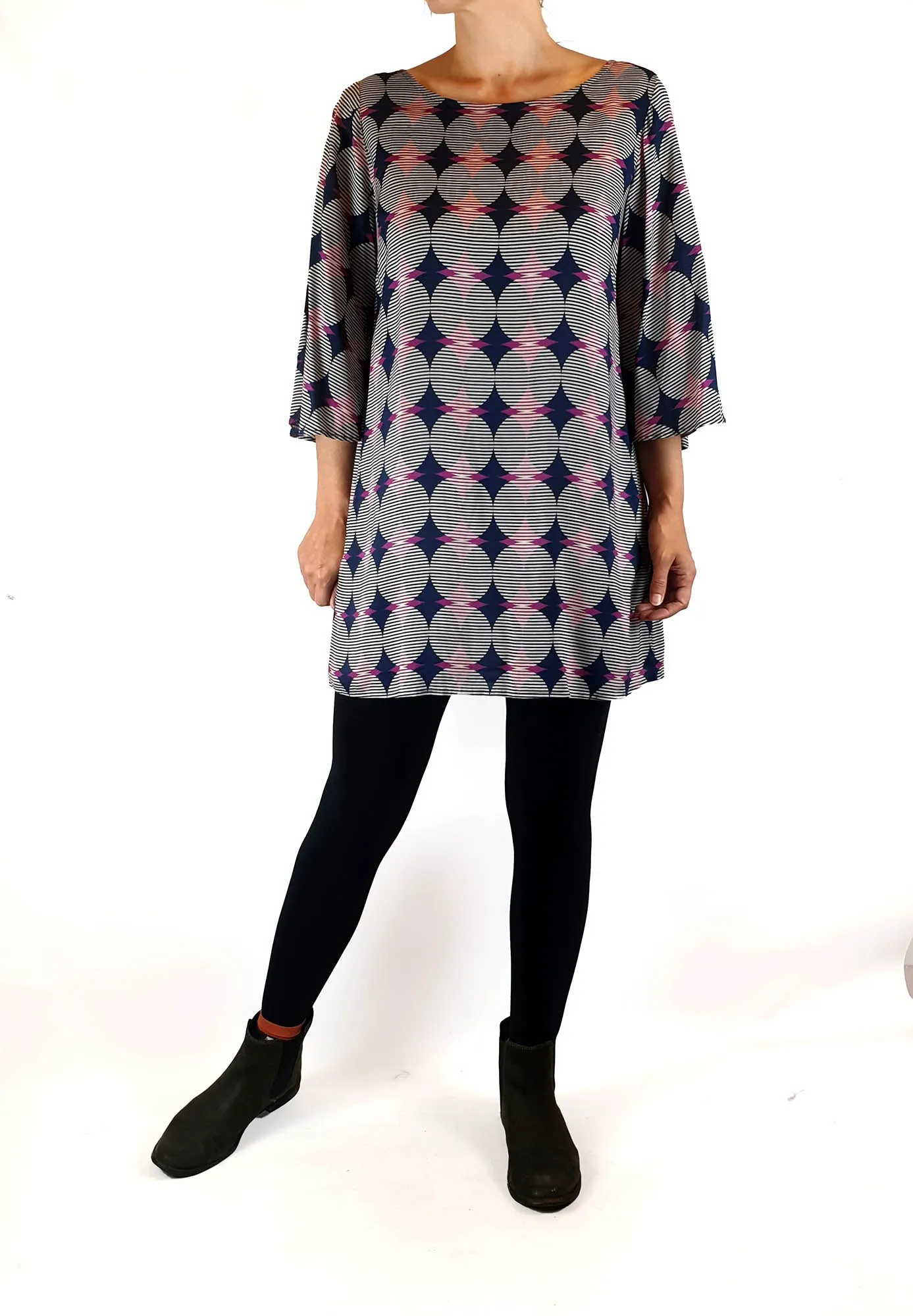 Totem unique print long sleeve dress size 0 (best fits 6-8)