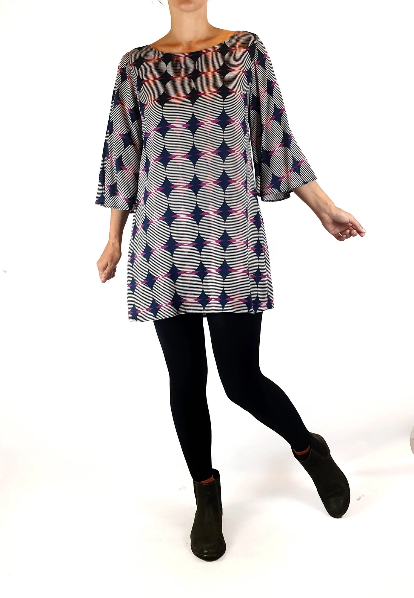 Totem unique print long sleeve dress size 0 (best fits 6-8)