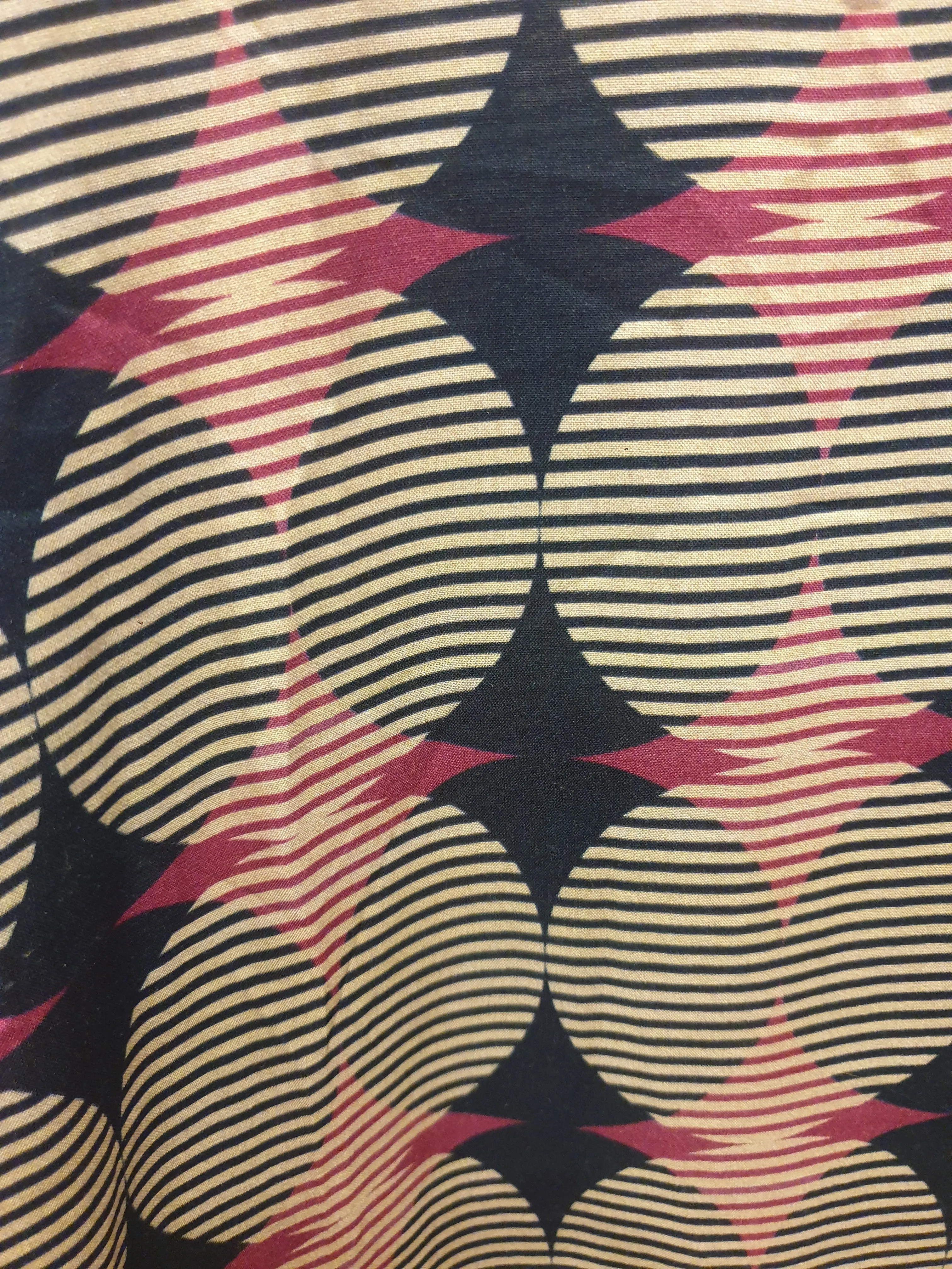 Totem unique print long sleeve dress size 0 (best fits 6-8)